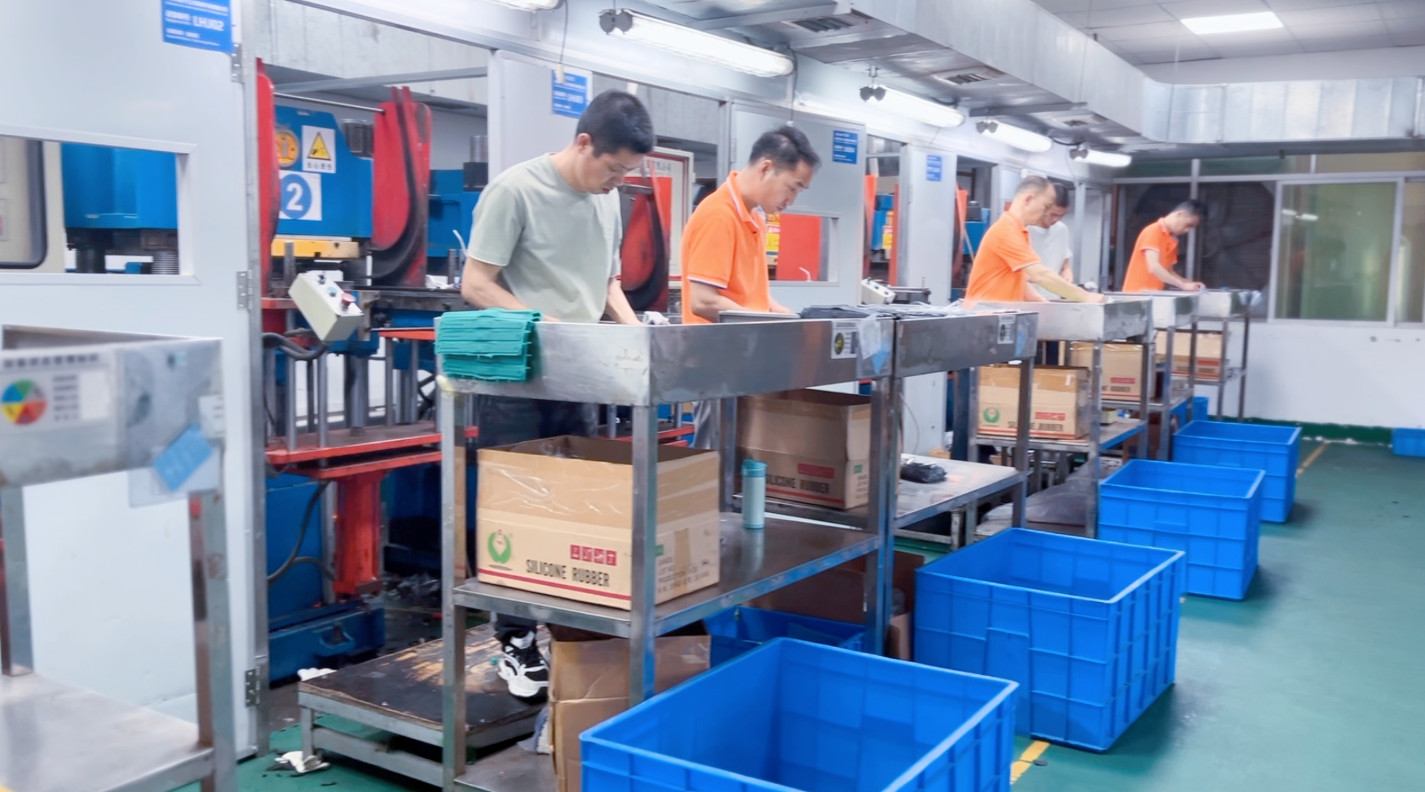 【新品速递】pg赏金女王下载集团RFID硅胶腕带工厂NFC变色硅胶腕带光变手环新品上市